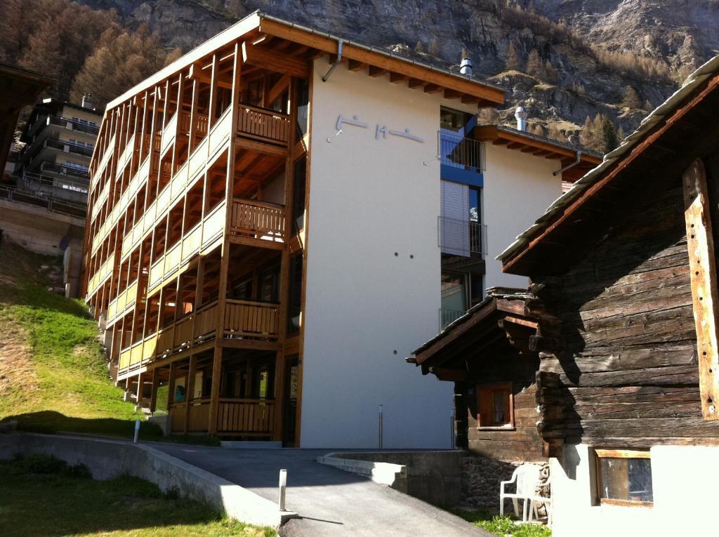 Apartment Meric Superior Zermatt Ruang foto